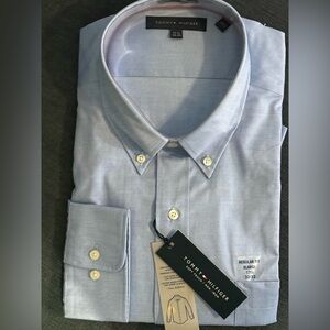 Tommy Hilfiger Men's Light Blue Dress Shirt
